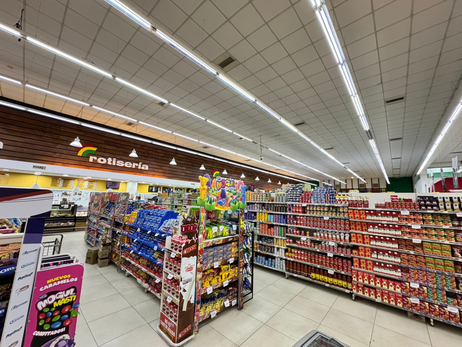 Compras desde casa y con beneficios: la nueva apuesta digital de Supermercados Arcoiris para este verano